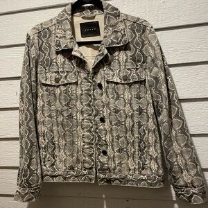 BLANKNYC Snake Print Classic Style Denim Jacket Sz Med